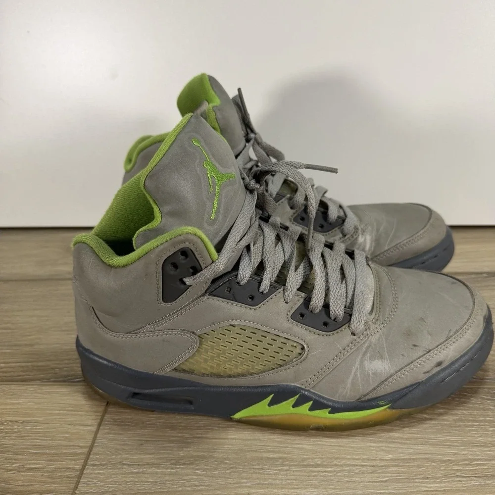 Nike Air Jordan 5 Retro Green Bean Silver Metallic Green 2022 Size 8